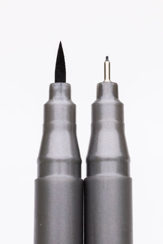 Grayscale Drawing Set including Case / With