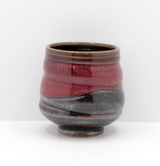 Rippled Handmade Ceramic Mug / Sara Baker