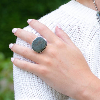 Kashi Semiprecious Stone Ring - Labradorite